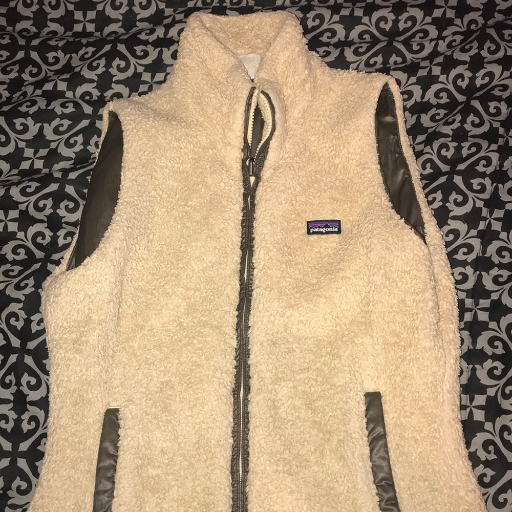 Patagonia reversible vest